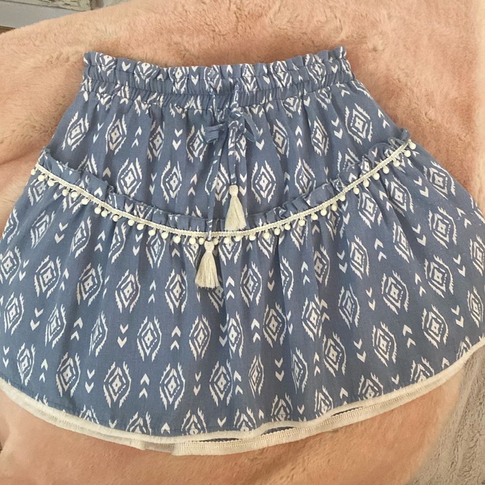 Adorable BoHo skirt size M new no tags